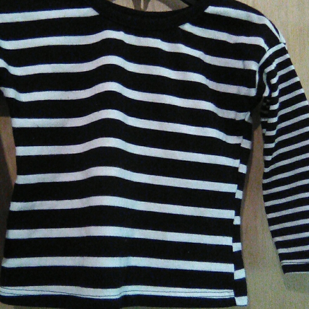 Shirt - Picture 2 of 2